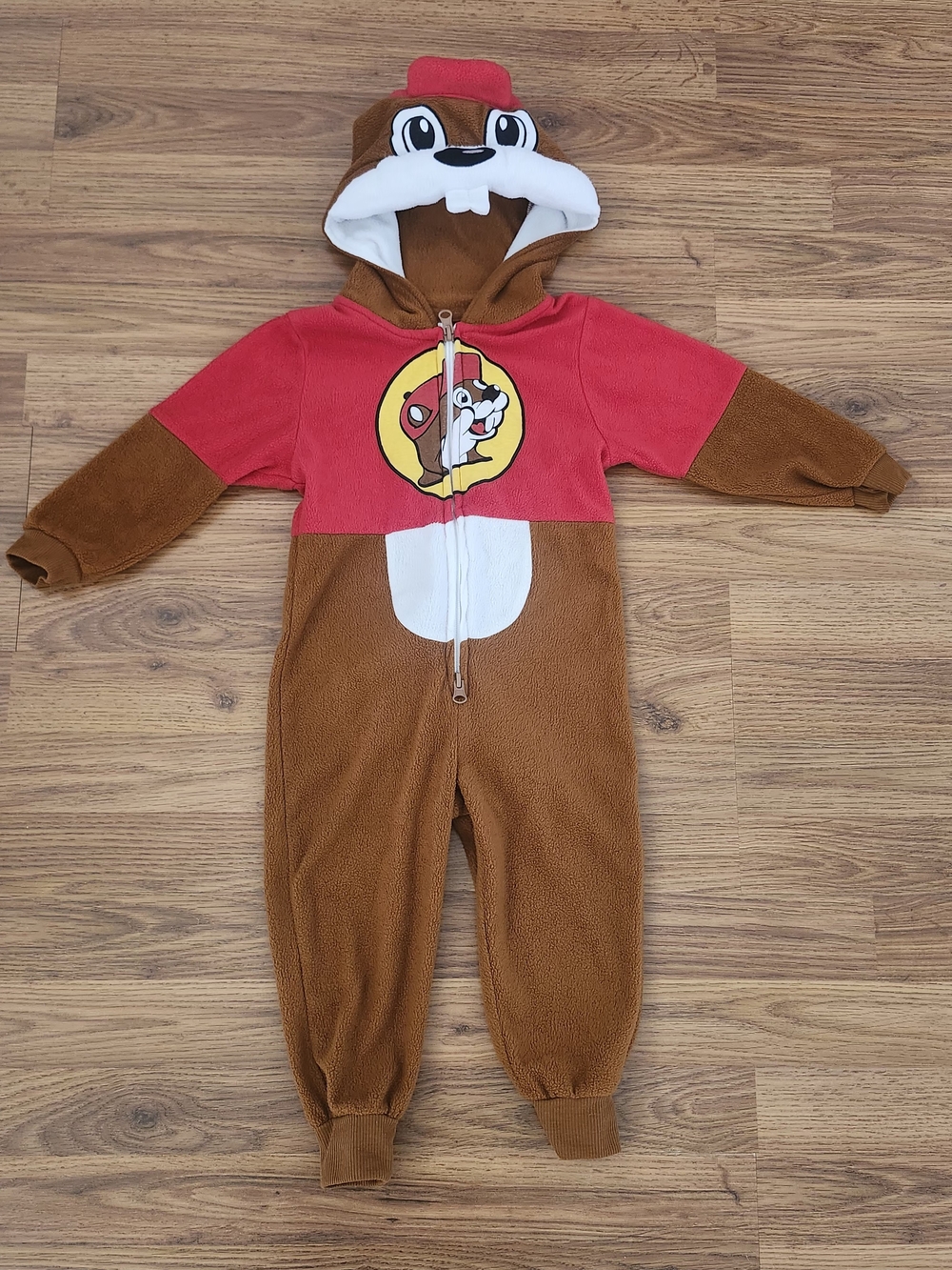 Buc-ees Kid's Hooded Pajamas Size 3T Brown and Red Chipmunk One-Piece